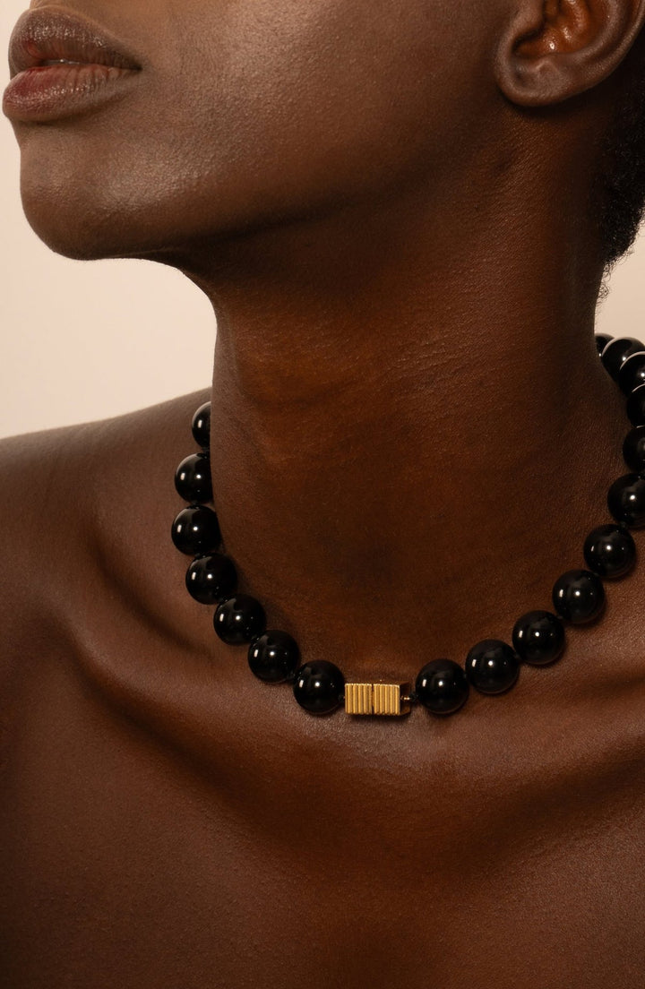 IVI LINDA ONYX NECKLACE