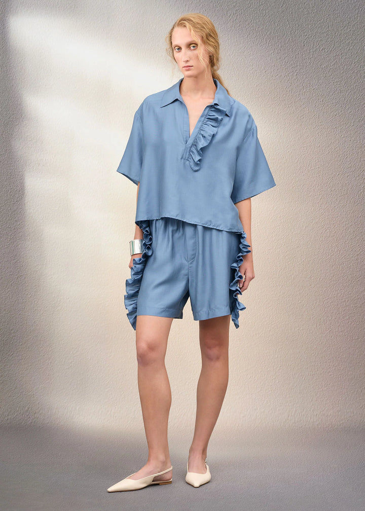 FRILL_SHORTS_LOBELIA_ON MODEL
