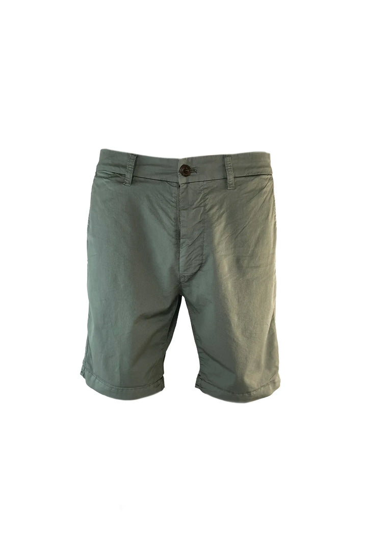 green_cotton_casual_shorts_front