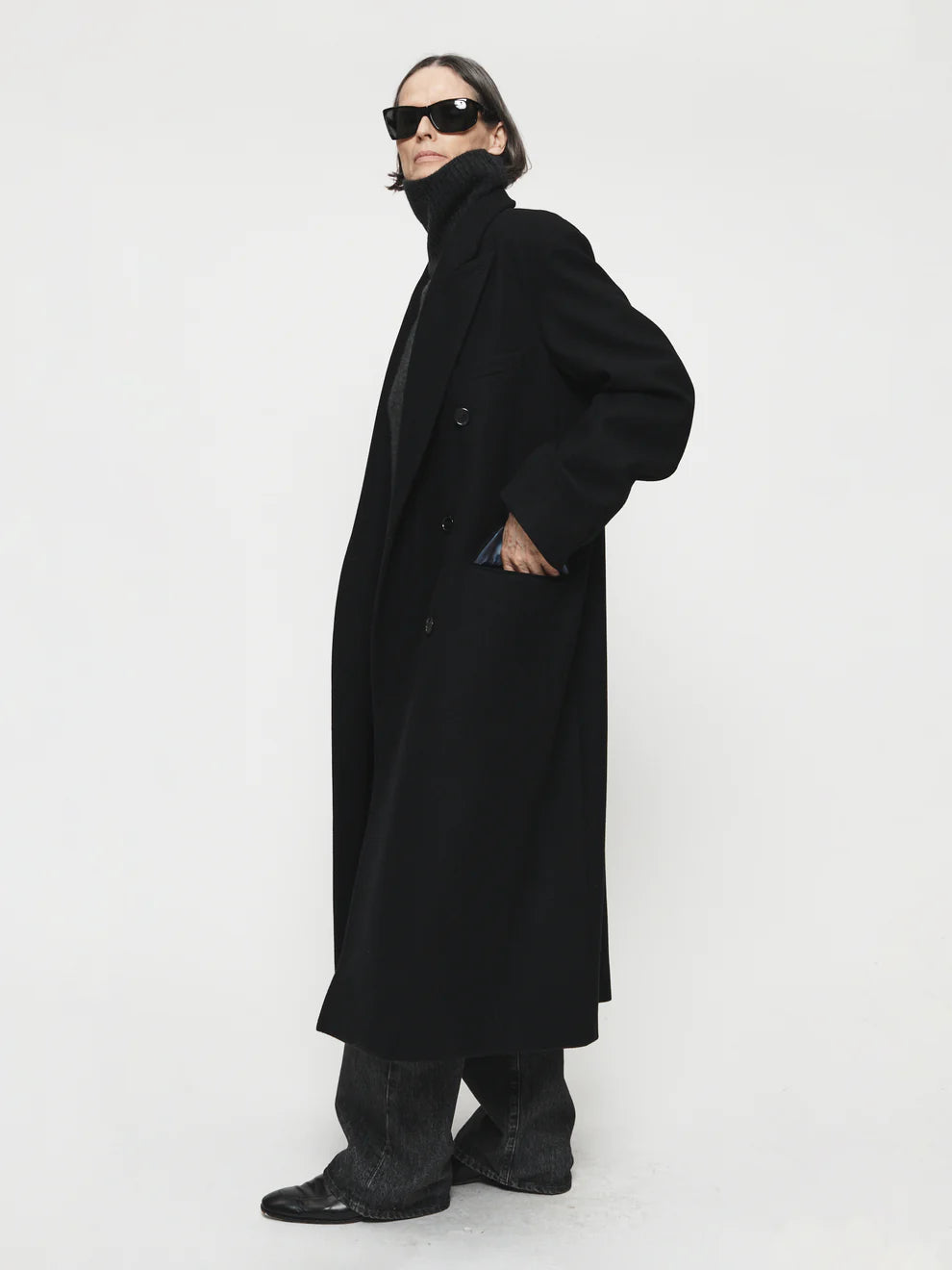 6397 TOP COAT IN BLACK