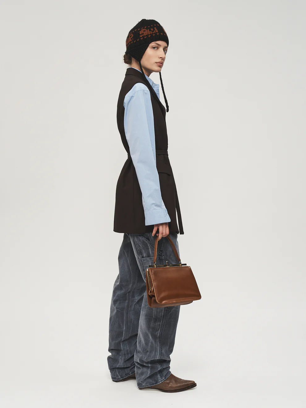 6397 SLEEVELESS BLAZER IN CHARCOAL