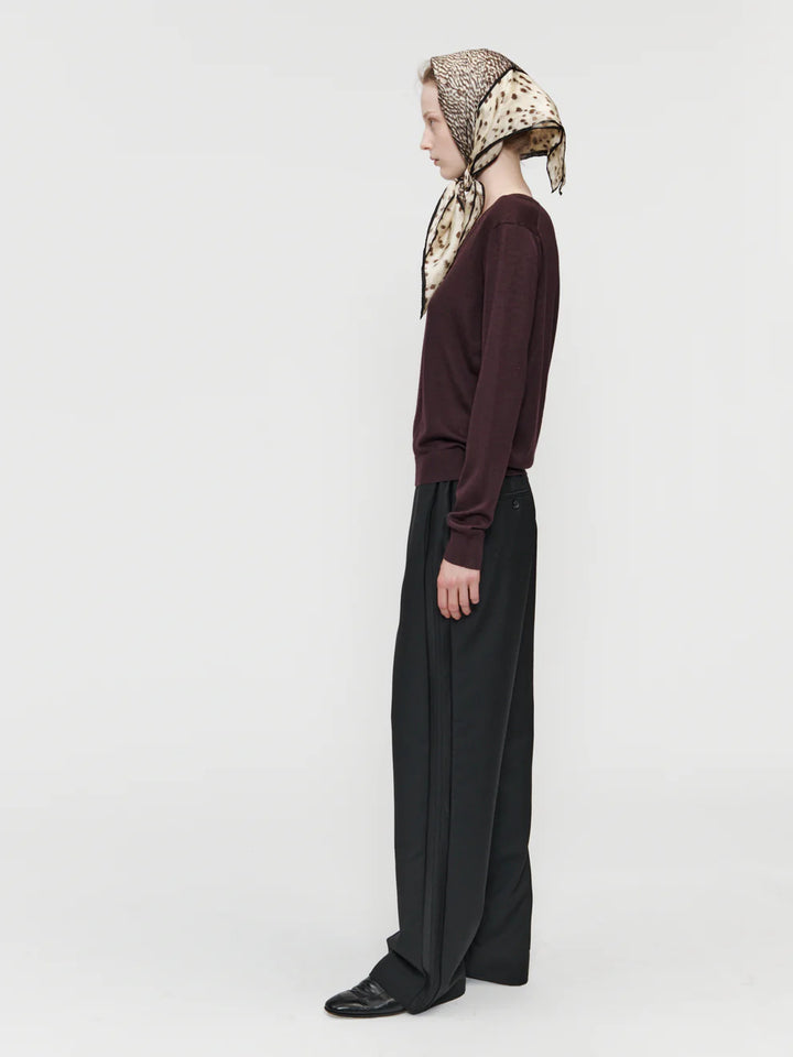 6397 PERFECT V-NECK SWEATER