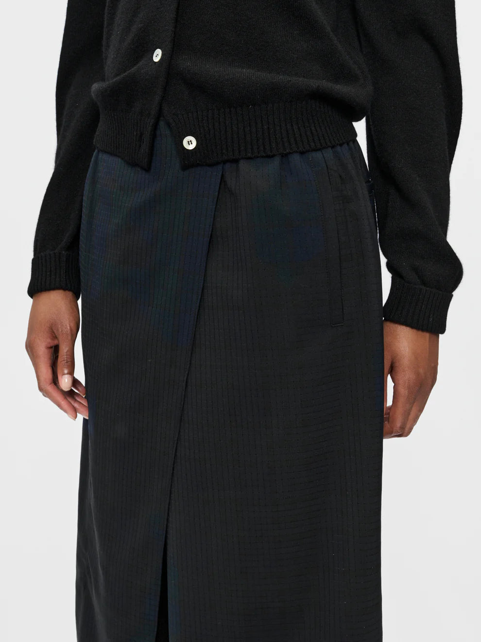 6397 WRAP SHORT