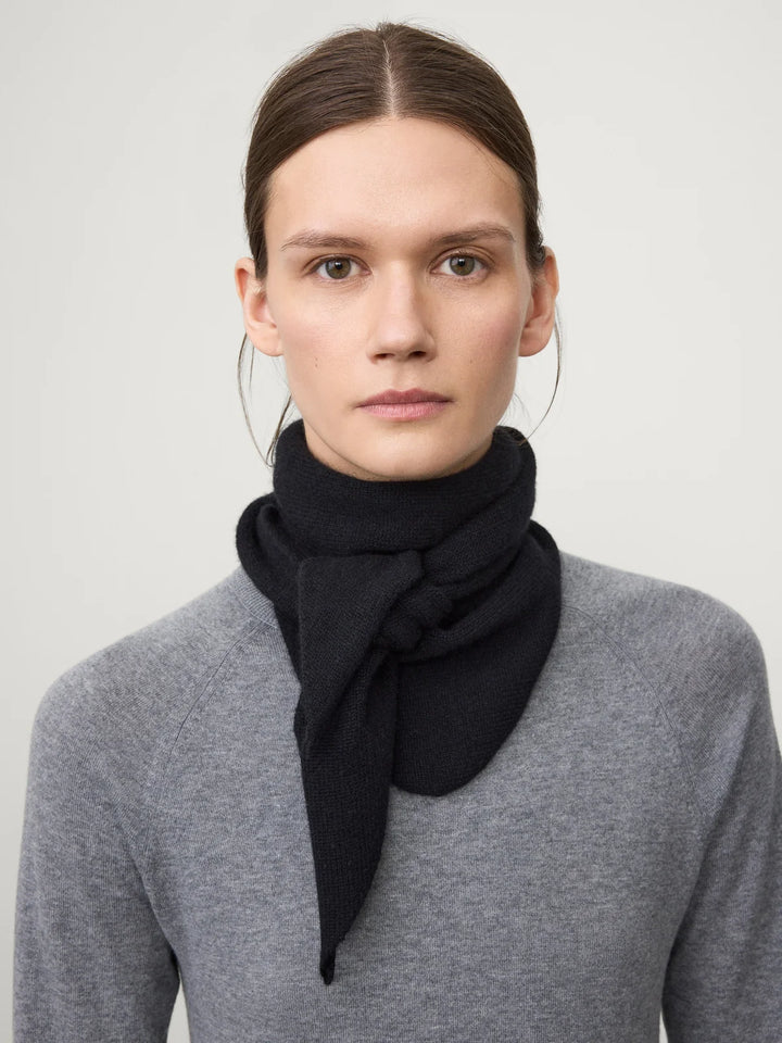 LISA YANG FLORIANNE SCARF