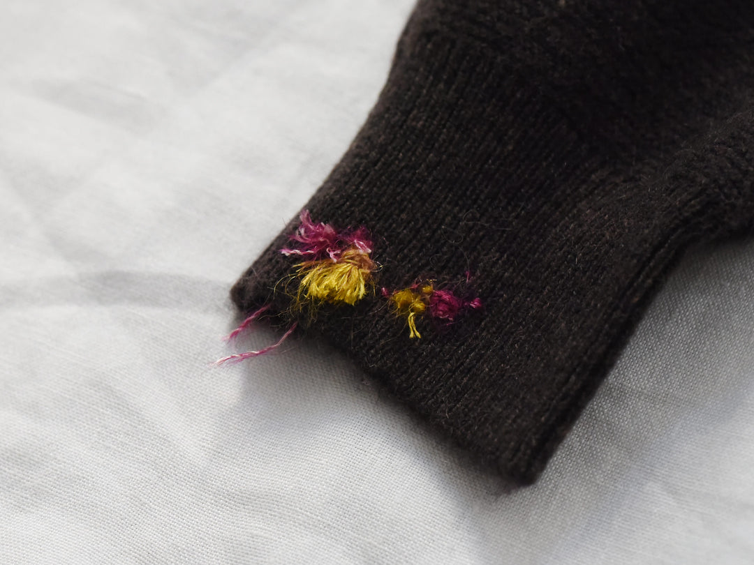 MAKIE ANTONIA ROSSI HAND-EMBROIDERED BACK BUTTON CASHMERE SWEATER