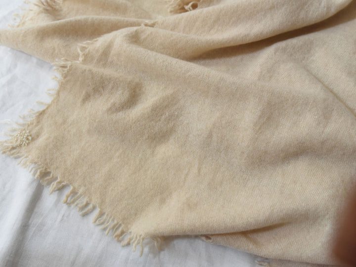 MAKIE ANTINIA ROSSI HAND-EMBROIDERED CASHMERE SCARF