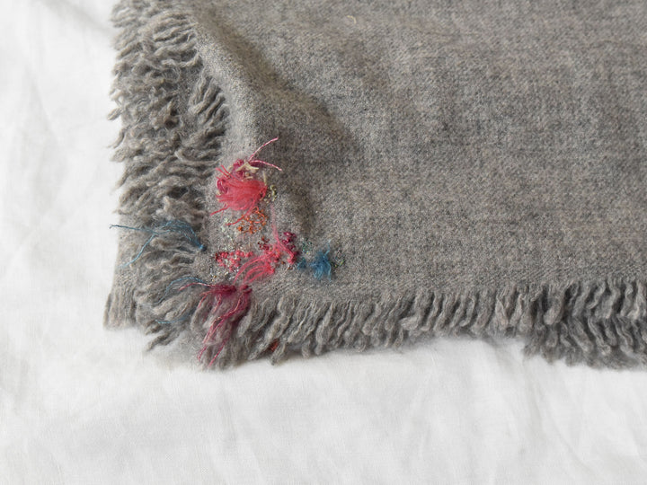 MAKIE ANTINIA ROSSI HAND-EMBROIDERED CASHMERE SCARF