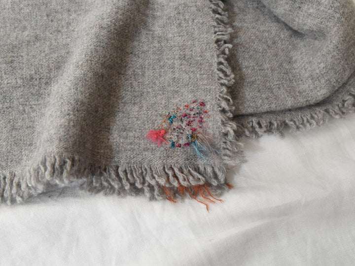 MAKIE ANTINIA ROSSI HAND-EMBROIDERED CASHMERE SCARF