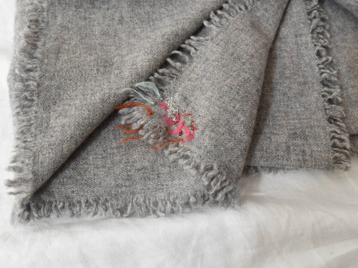 MAKIE ANTINIA ROSSI HAND-EMBROIDERED CASHMERE SCARF
