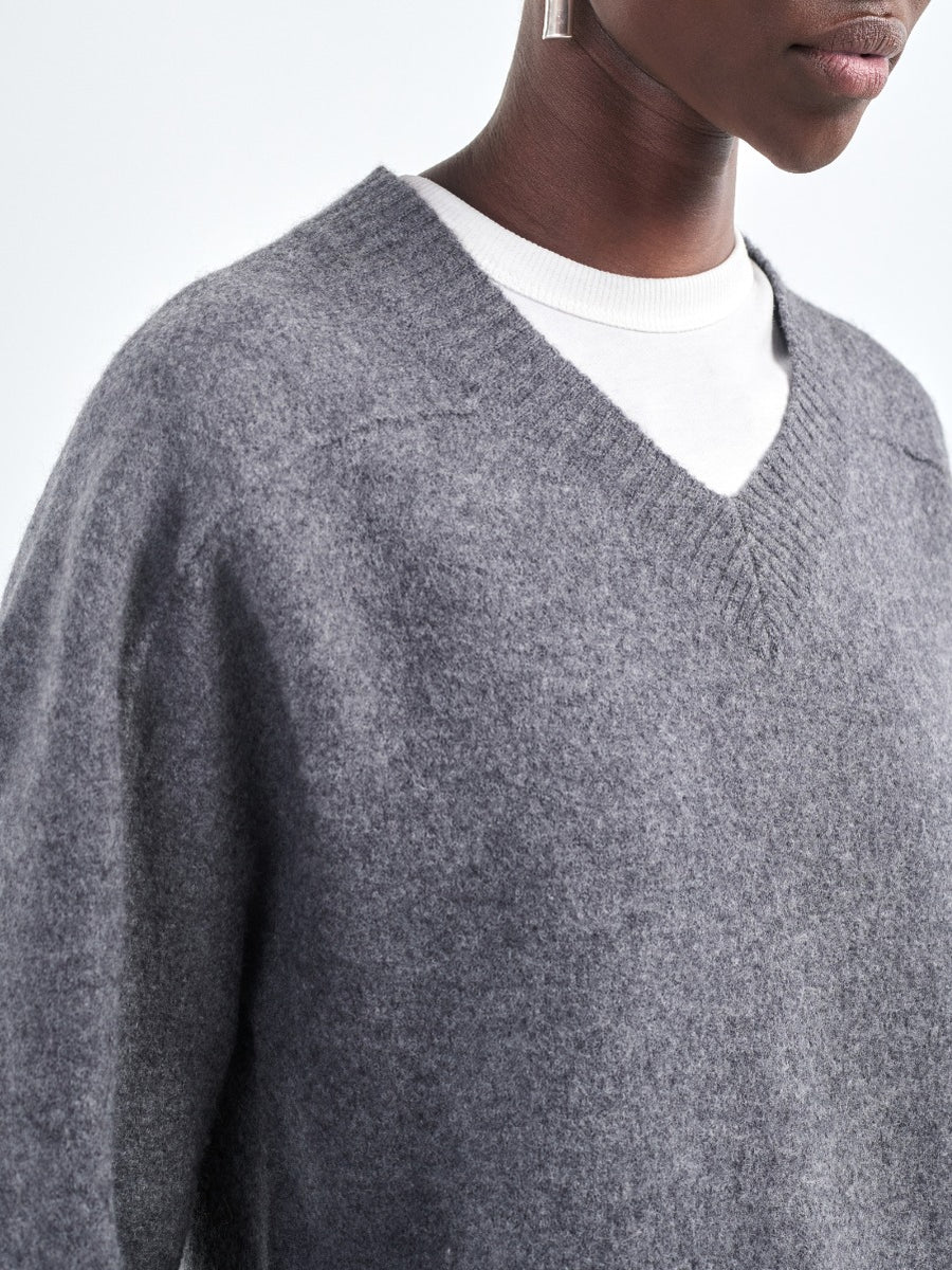 MARIA MCMANUS HIGH V-NECK SWEATER