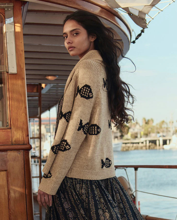 THE GREAT SWIMMING FISH LODGE CARDIGAN
