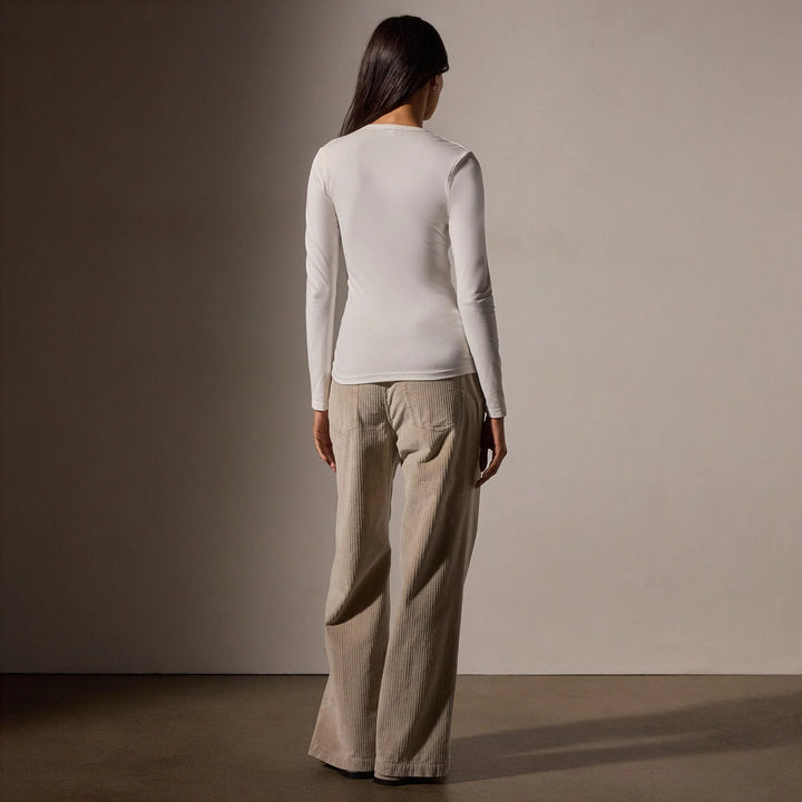 JAMES PERSE STRETCH LOTUS DEEP V TEE