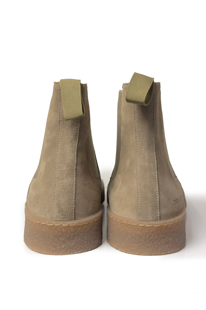 COMMON PROJECTS SUEDE CHELSEA BOOTS IN TAN